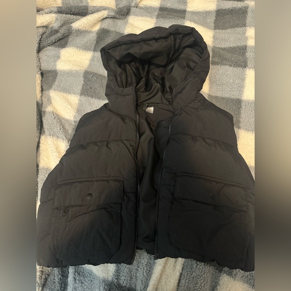 Brand new puffer vest - Picture 1 of 3
